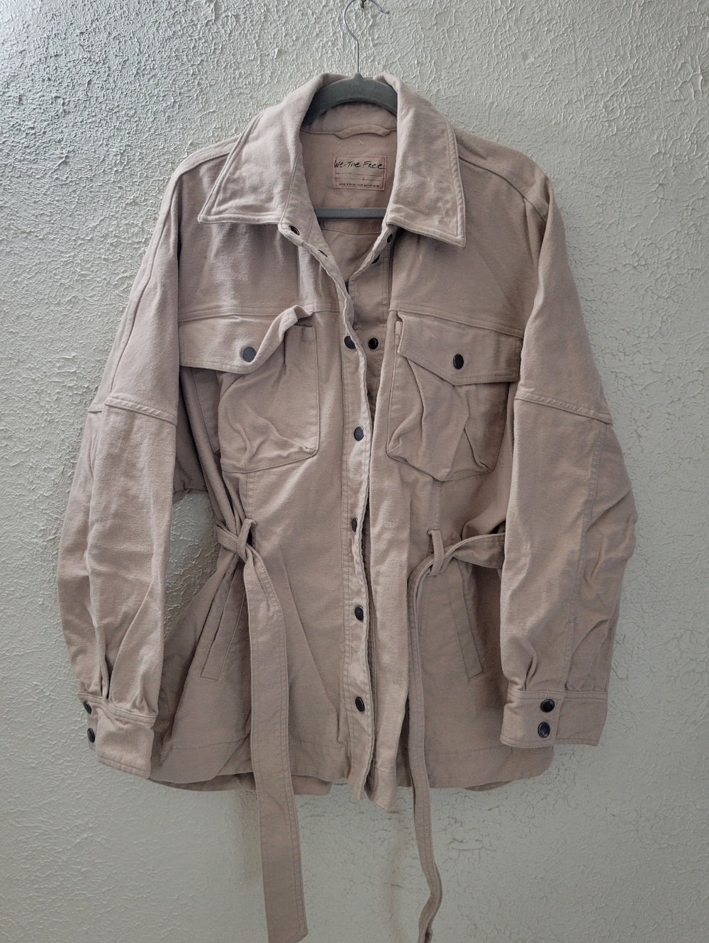 We The Free People Sz L Tan Jacket Coat Button Snap Waist Tie Loose Relaxed Fit